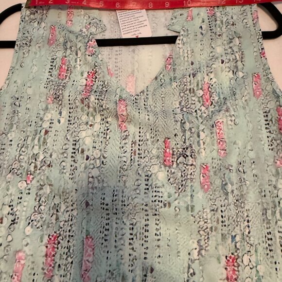 Women's Short Set - Picture 4 of 7